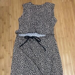 Stylive Leopard Print Dress. NWOT Size L